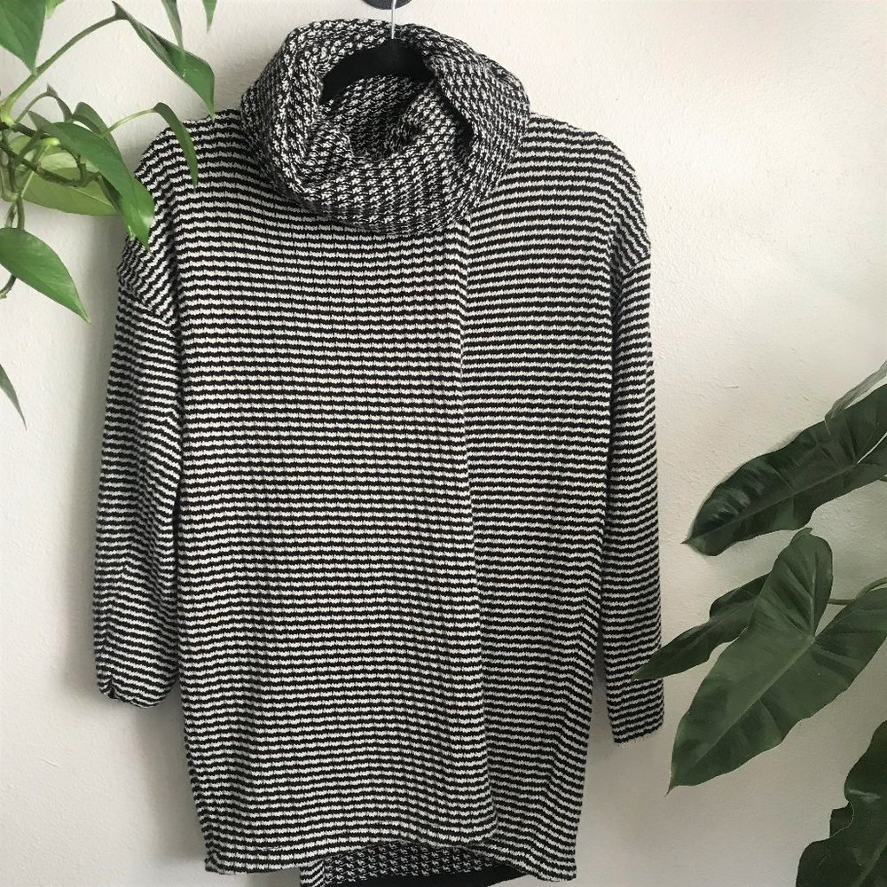 CAbi #3167 Fergie Draped Turtleneck Black White Chuky Knit Sweater